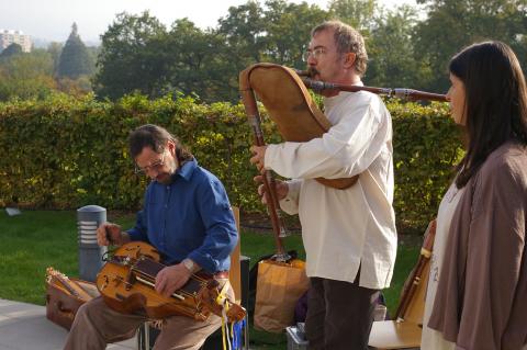 la musique continue avec Coup de Bourdon